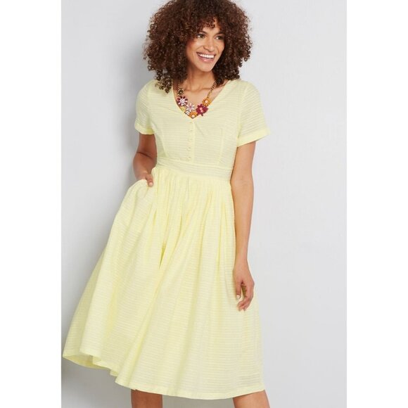 Modcloth Dresses & Skirts - ModCloth Fabulous Fit and Flare Shirt Dress Yellow w Pockets Size 10